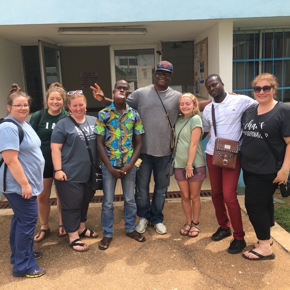 Meet your Posher, Carrie - Picture 14 of 17